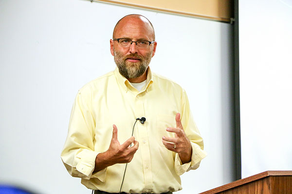 prefessor teaching class