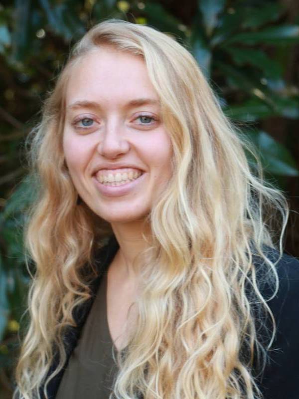 Lilly Smith `19 headshot