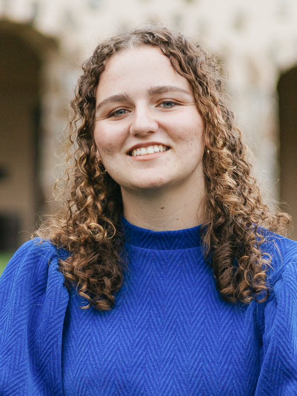 卡洛琳•斯图尔特